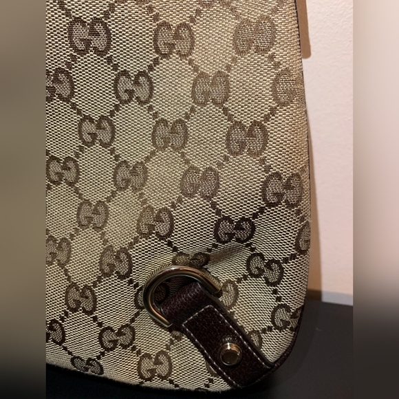 Gucci Abbey Medium Hobo - Picture 15 of 16